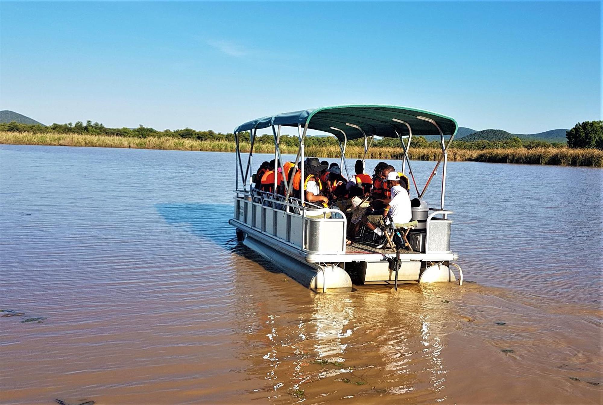 Crocodile Pools River Safaris Gaborone Buitenkant foto